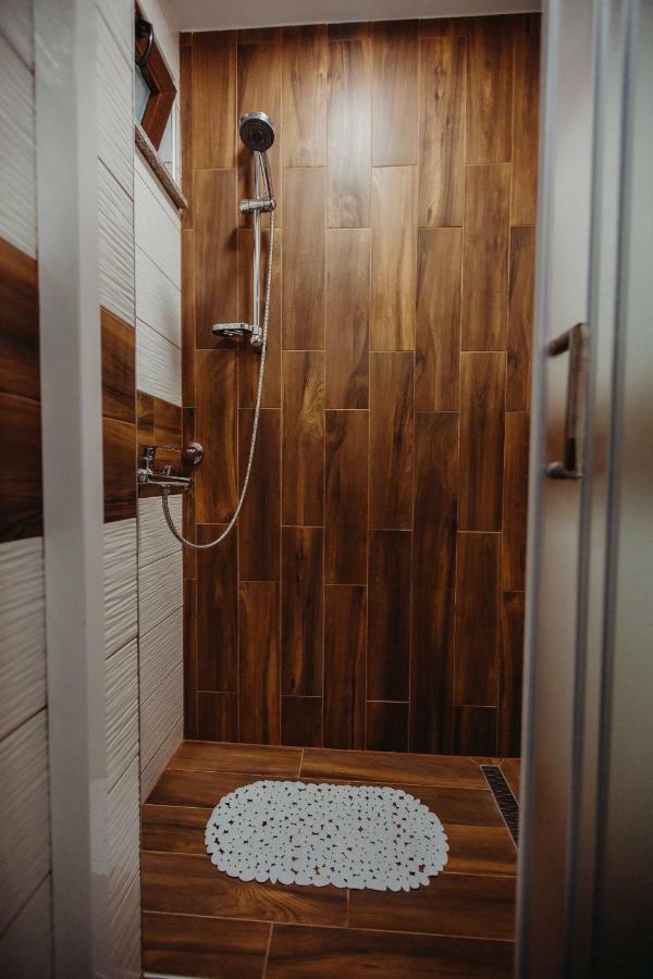 Apartman Vejama Josipdol Luaran gambar