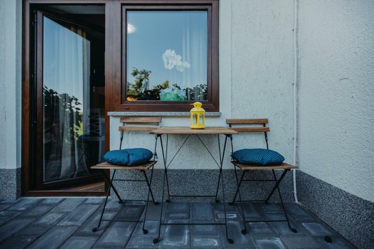 Apartman Vejama Josipdol Luaran gambar