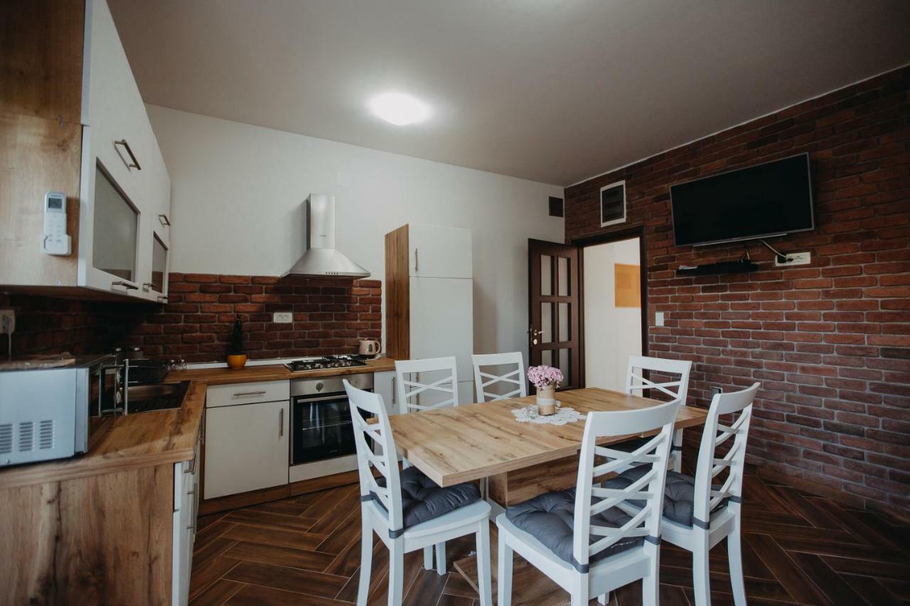 Apartman Vejama Josipdol Luaran gambar